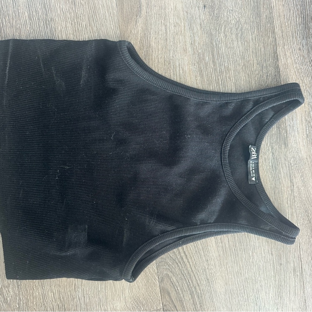 Zara Black Sleeveless Ribbed Top